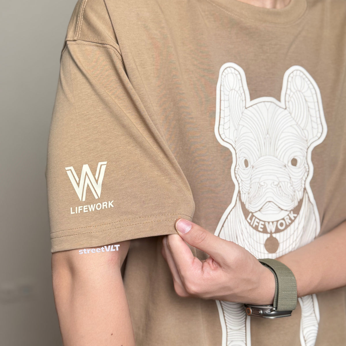 Life Work Korea Silket Big Radog 26 Dark Beige Tee