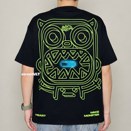 Calmmind Gothic Contrast Monster Tee
