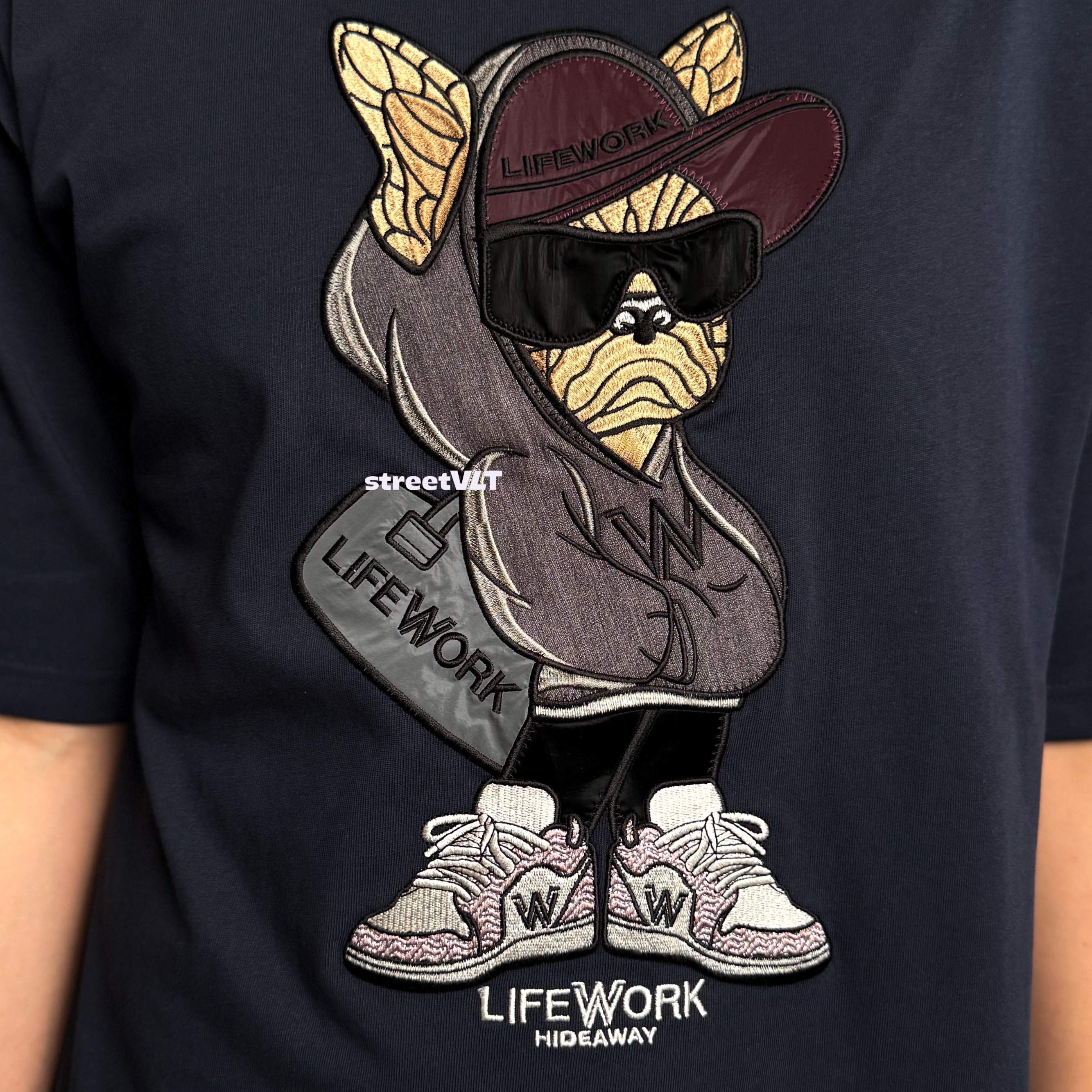 Life Work Korea Duffel Bag Hipdog Embroidered Tee