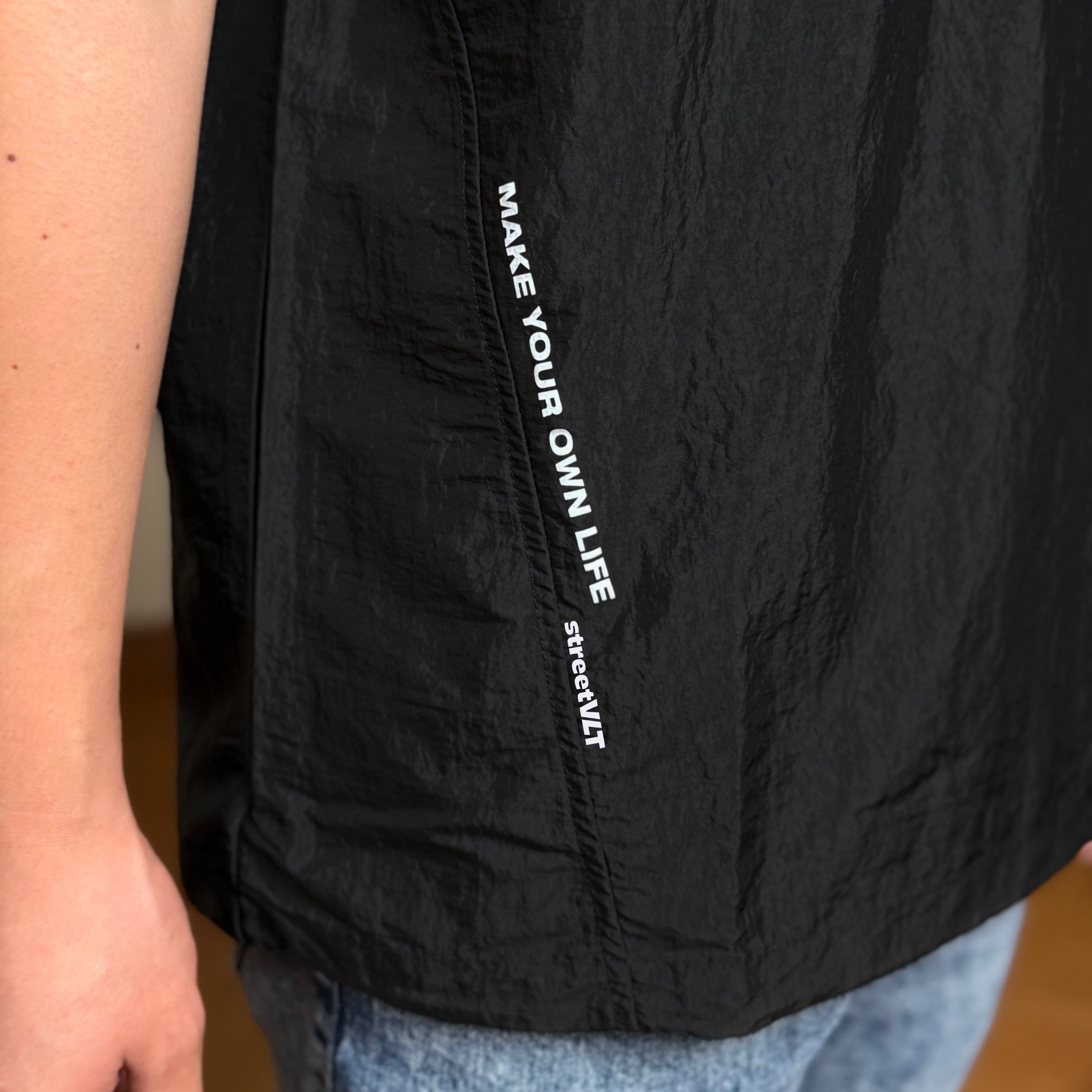 Life Work Korea V-Neck Nylon Tee