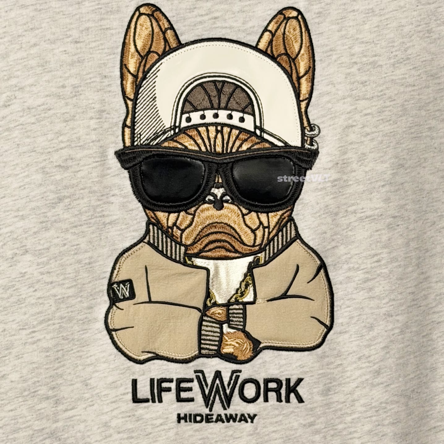 Life Work Korea Cross Arm Hipdog Applique Tee