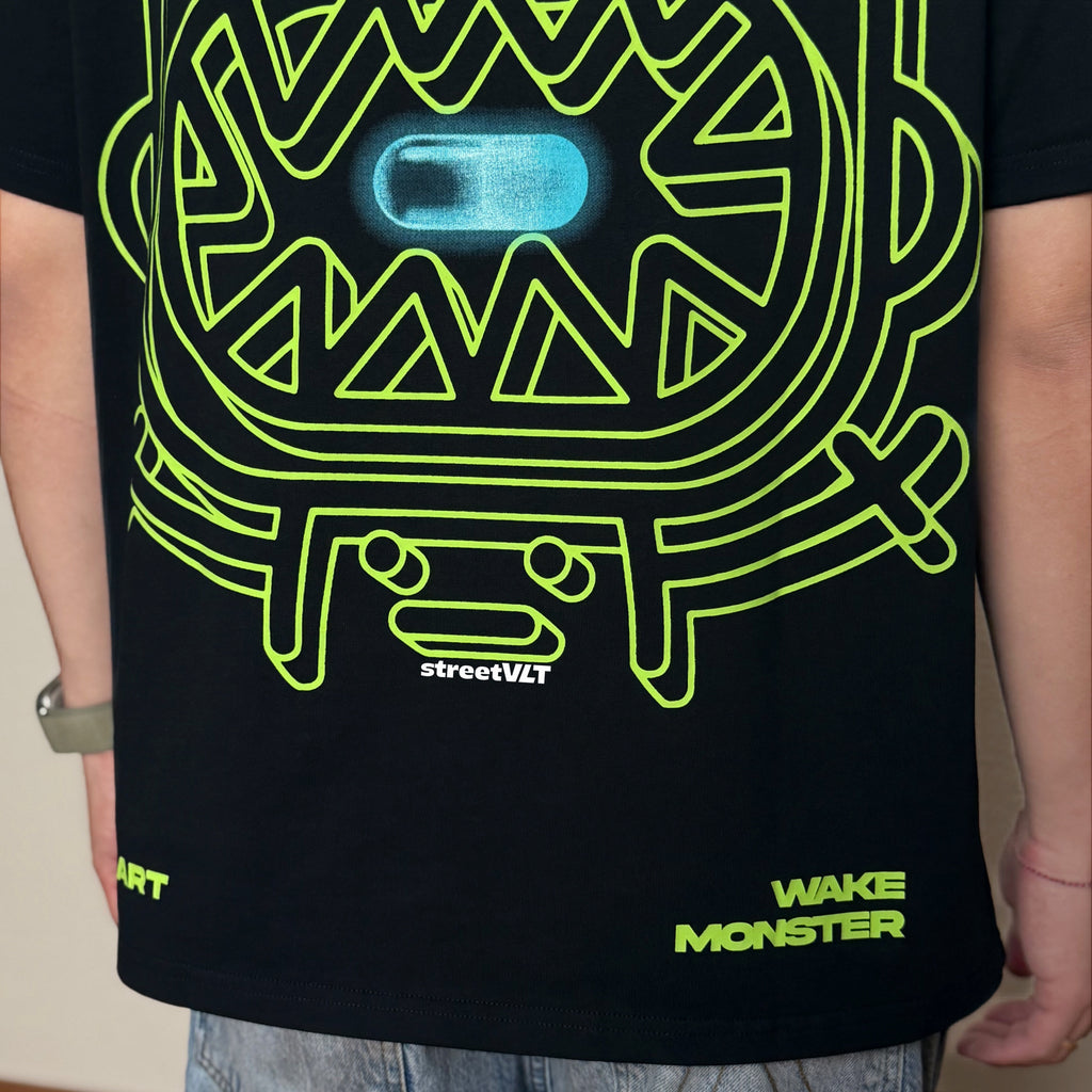 Calmmind Gothic Contrast Monster Tee