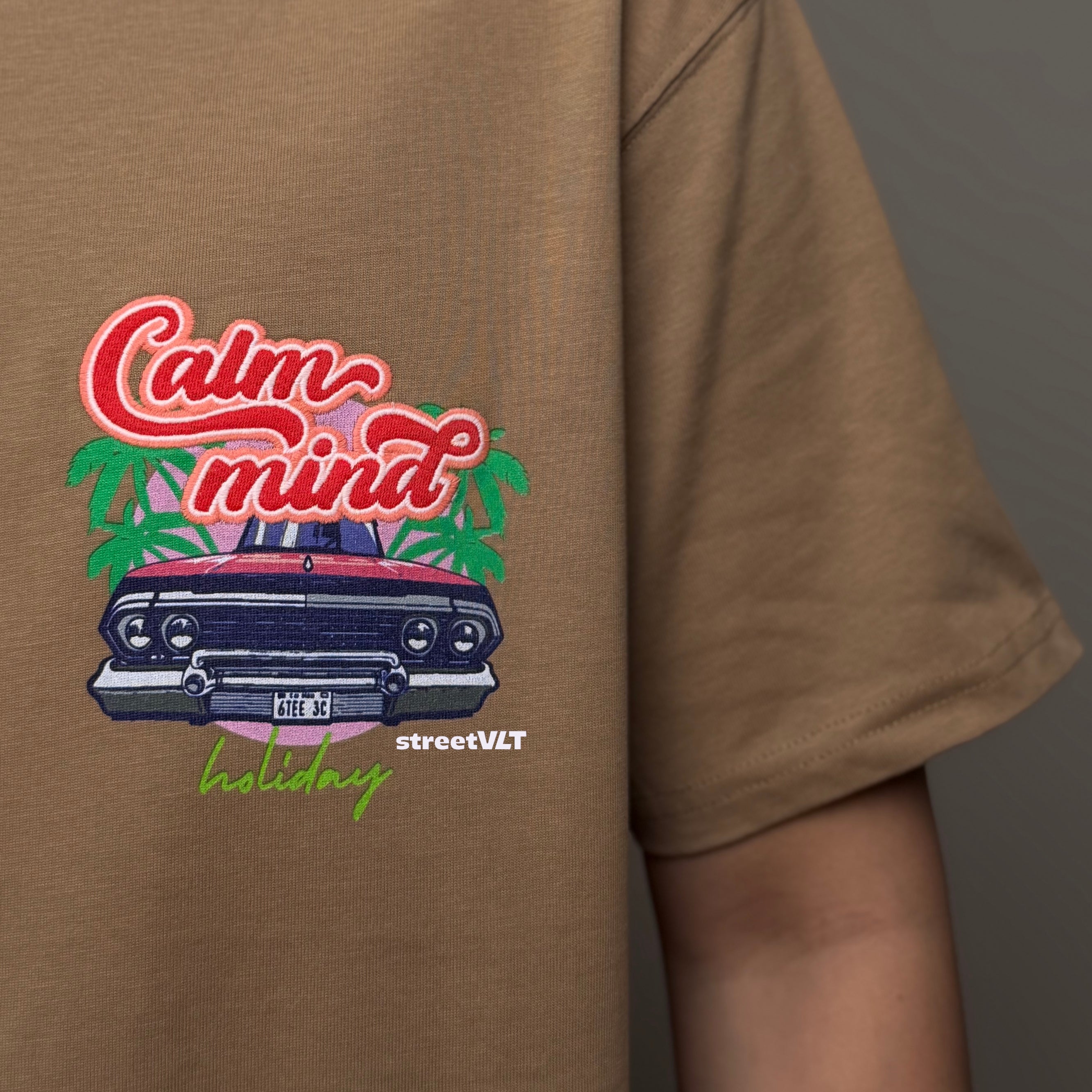CALMMIND Sunset Monster Tee