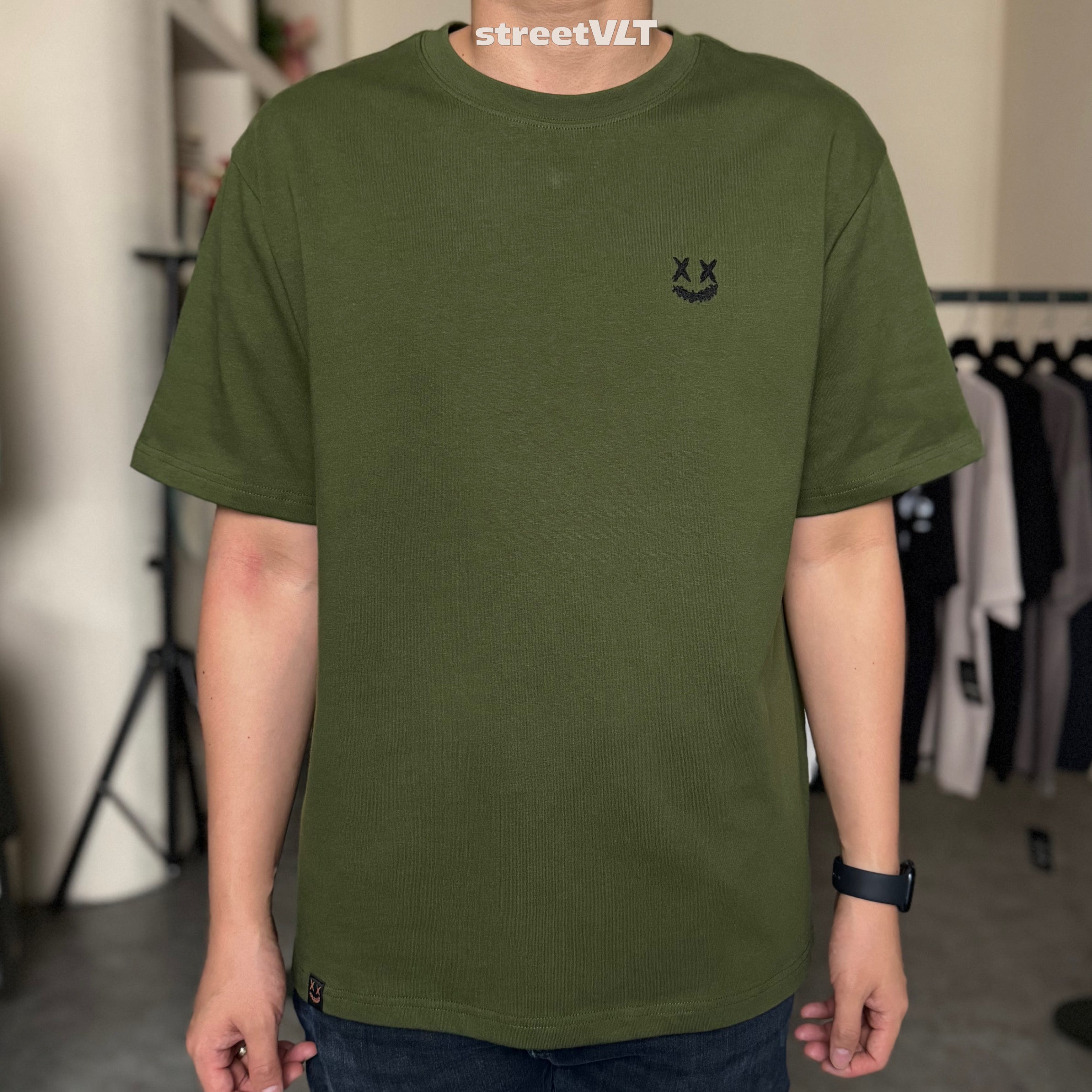Ricky is Clown Basic Rip Simple Logo Embroidered Tee