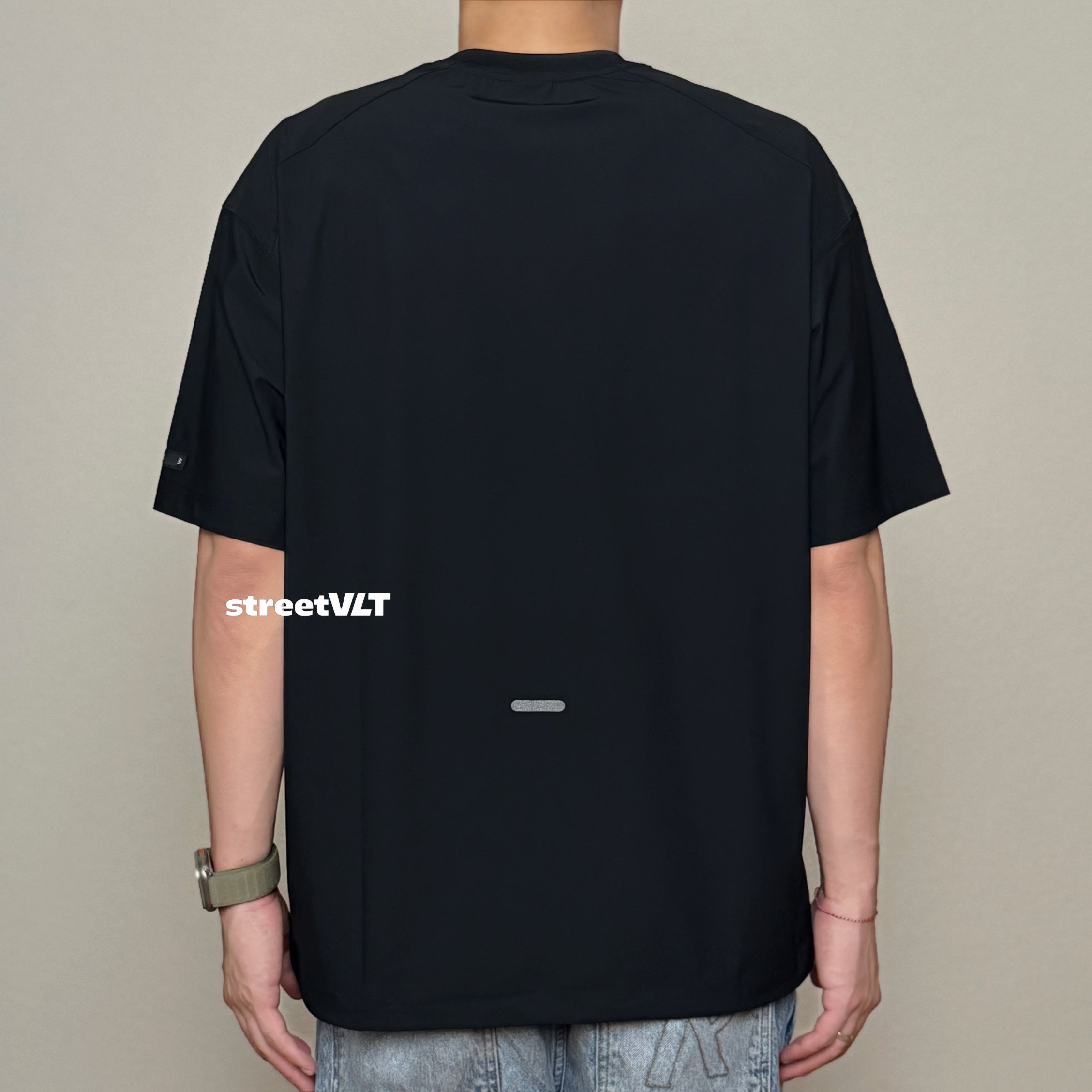 Life Work Korea Oval Logo Venturi Tee