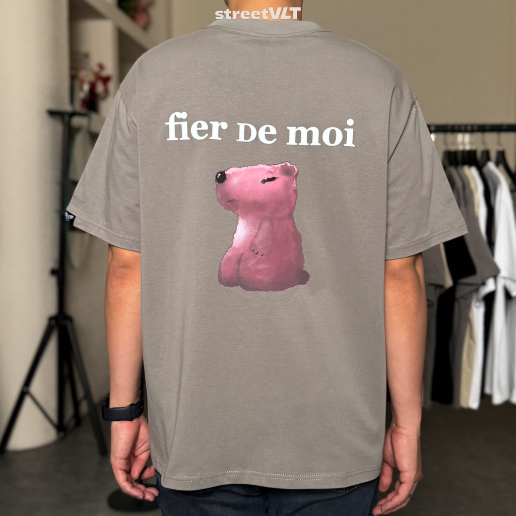 Fier De Moi Capybara Napping Sitting Tee