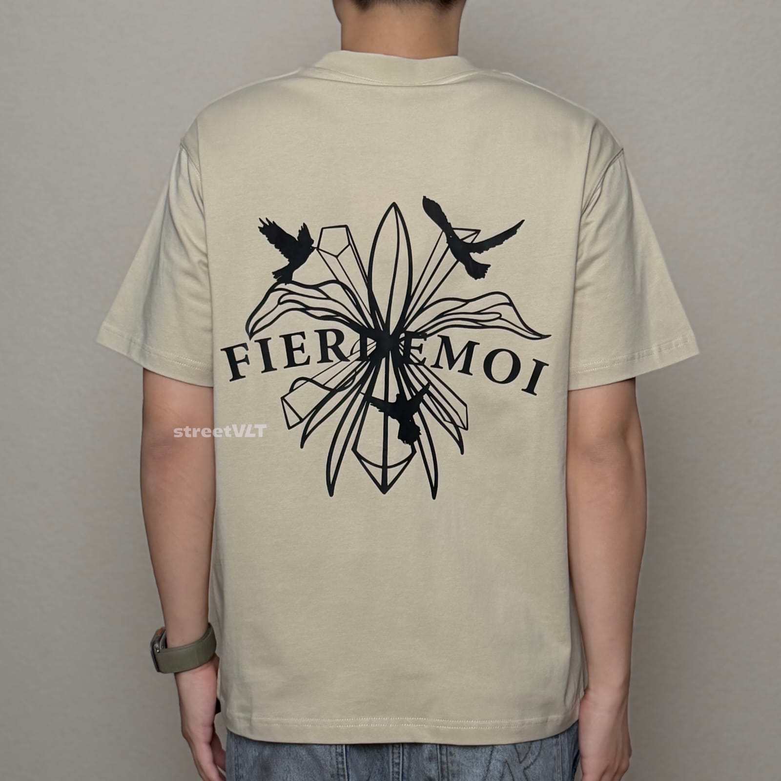 Fier De Moi Iris Totem Tee
