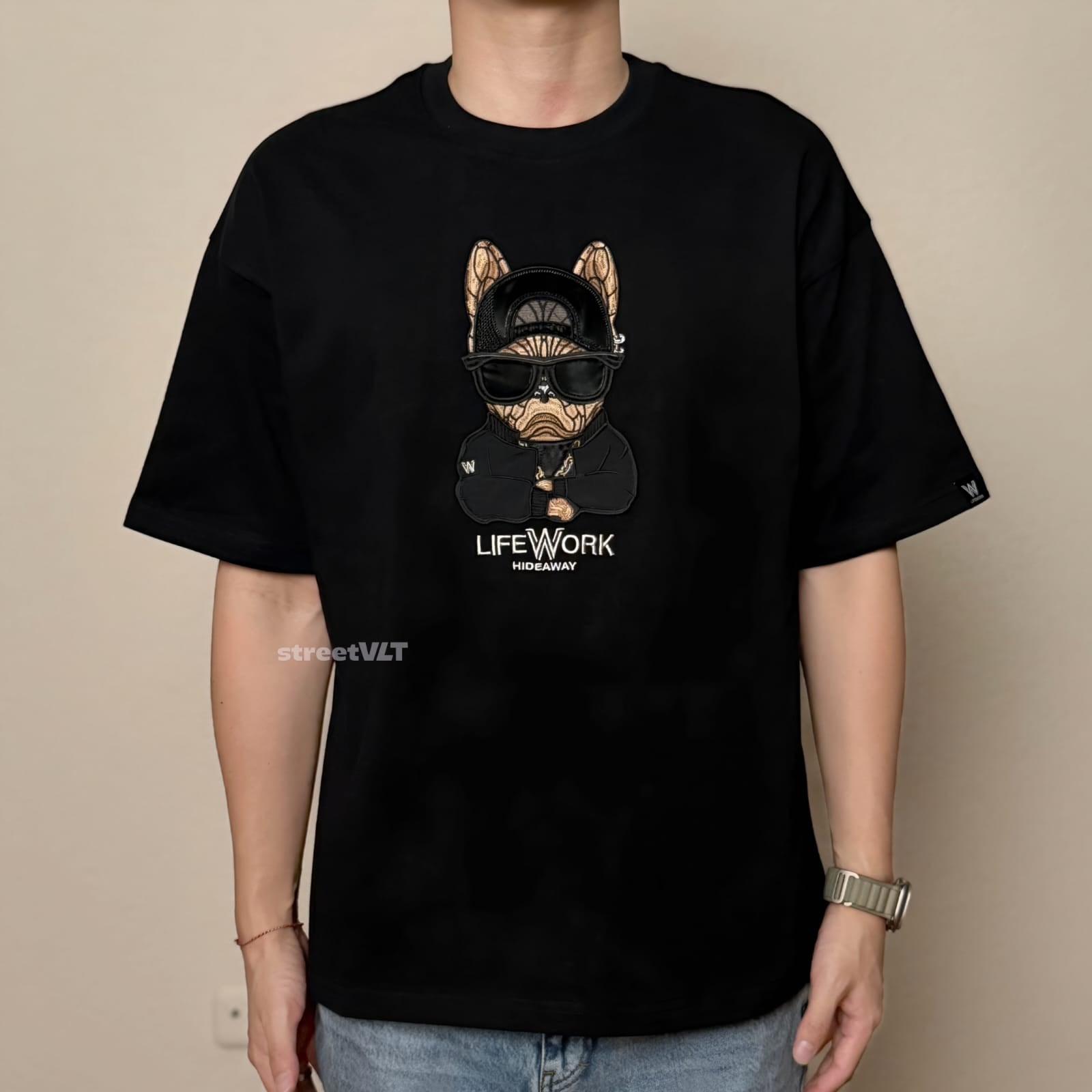 Life Work Korea Cross Arm Hipdog Applique Tee