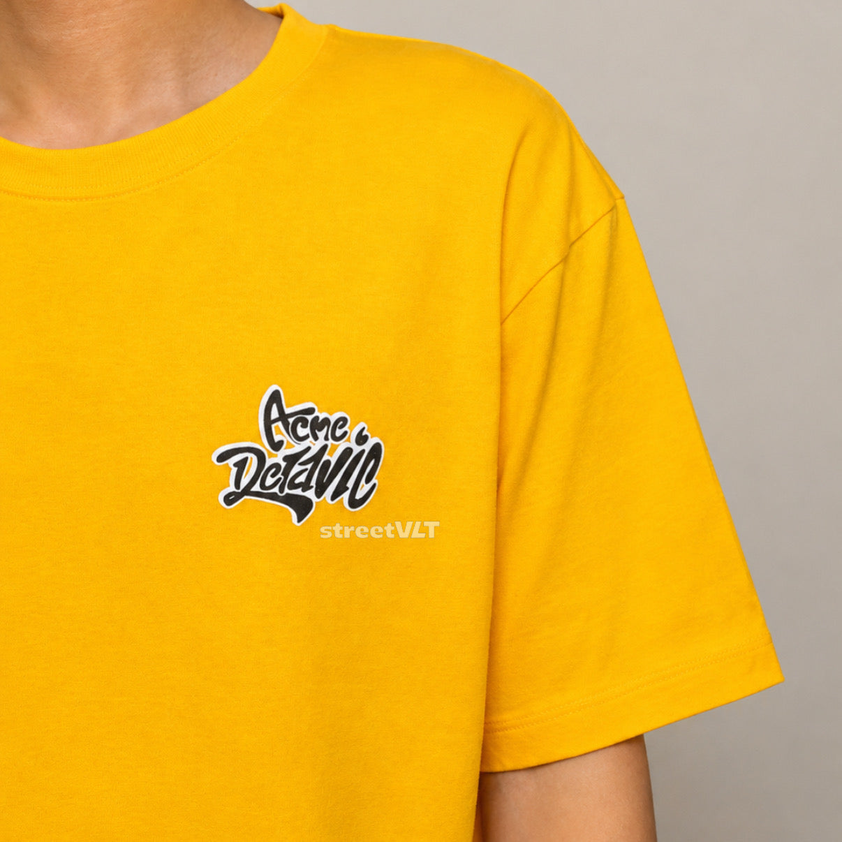 ADLV Exclusive Graffiti Font Logo Short Sleeve T-Shirt Acme De La Vie